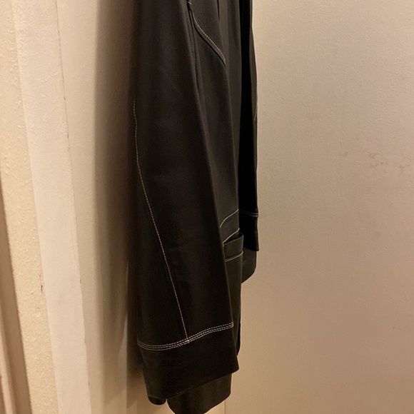 JL Studio - Picture 9 of 13